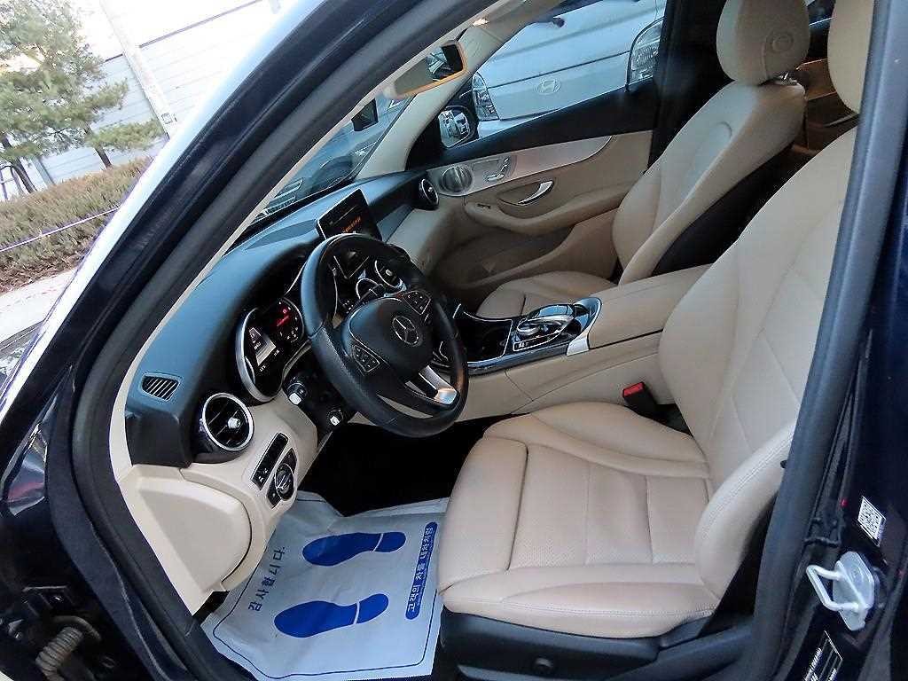 벤츠 C 클래스 C클래스 W205 C220 d 아방가르드 이미지 1