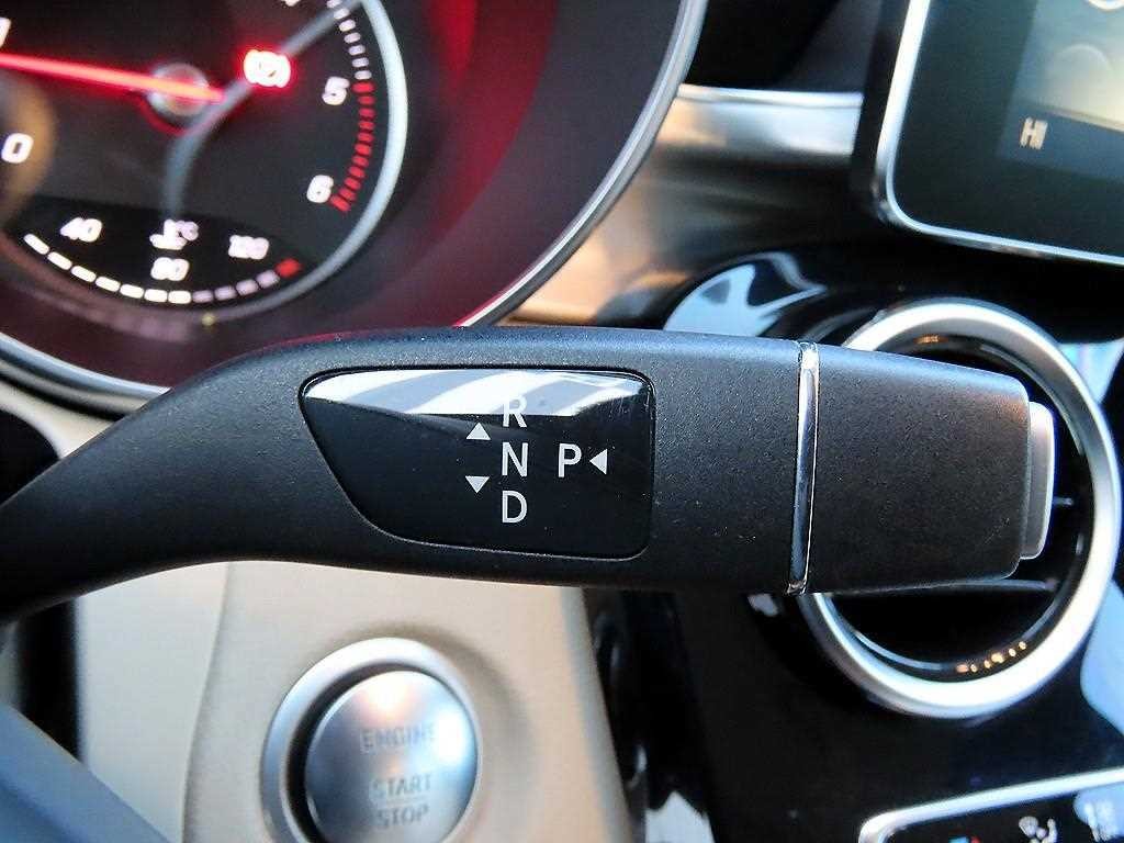 벤츠 C 클래스 C클래스 W205 C220 d 아방가르드 이미지 11