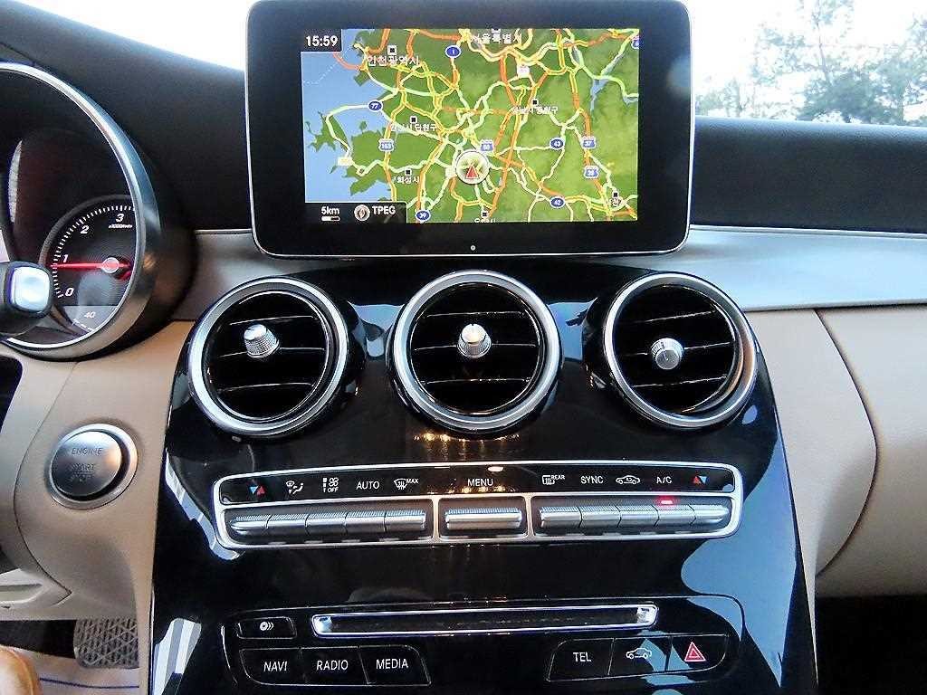 벤츠 C 클래스 C클래스 W205 C220 d 아방가르드 이미지 15