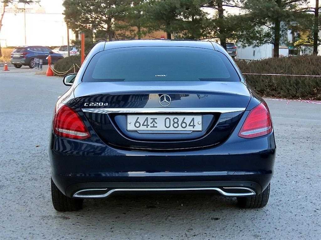 벤츠 C 클래스 C클래스 W205 C220 d 아방가르드 이미지 5