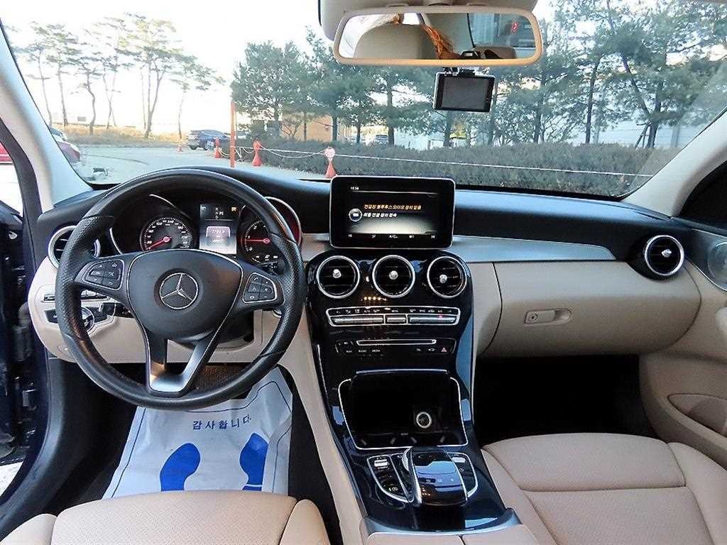 벤츠 C 클래스 C클래스 W205 C220 d 아방가르드 이미지 7