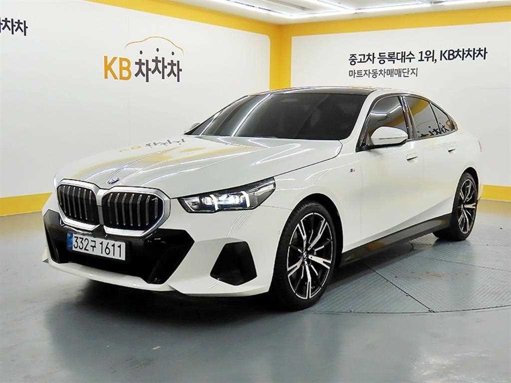 BMW 5시리즈 5시리즈 (G60) 530i xDrive M 스포츠 이미지 1