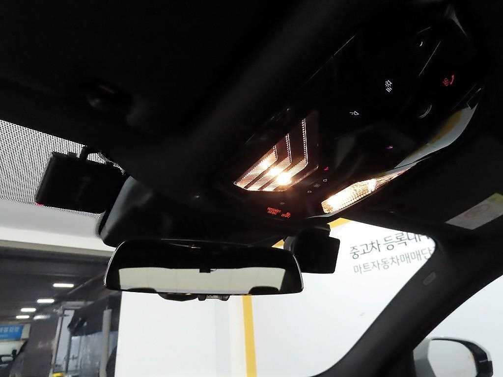 BMW 5시리즈 5시리즈 (G60) 530i xDrive M 스포츠 이미지 17