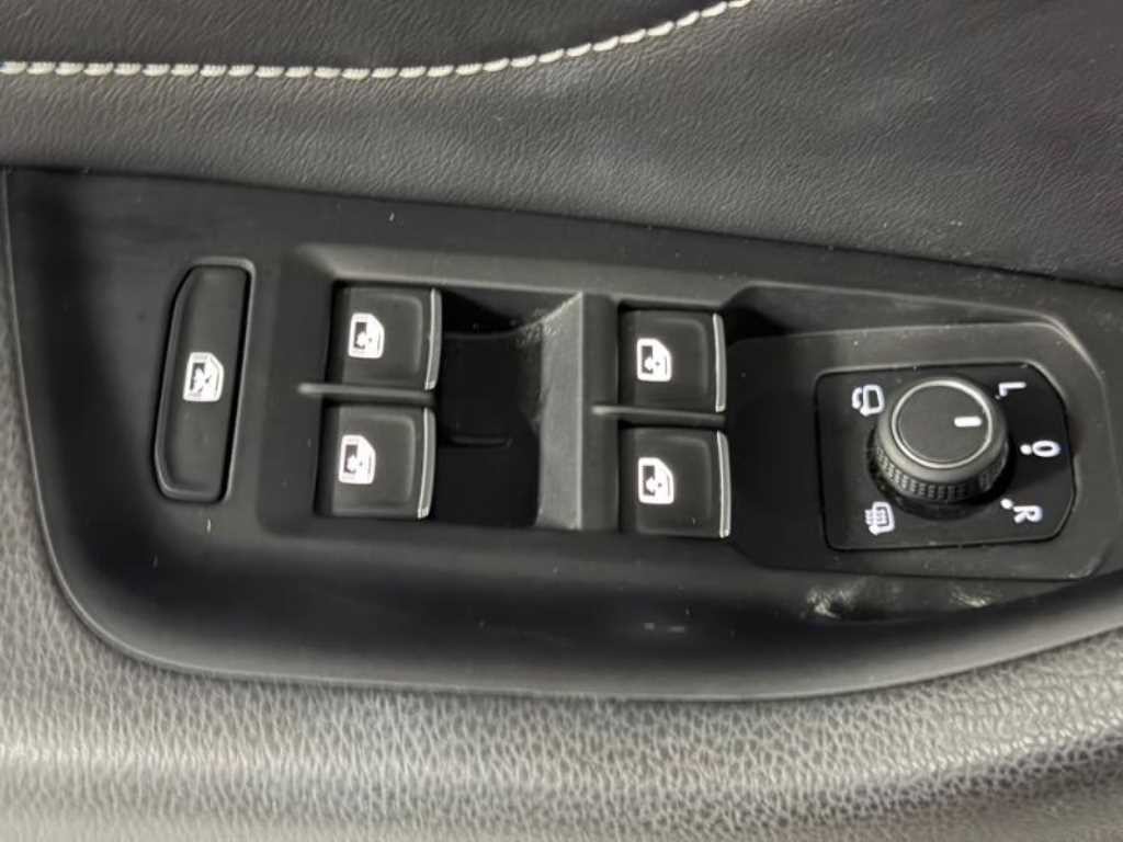 폭스바겐 아테온 2.0 TDI 엘레강스 프레스티지 이미지 13