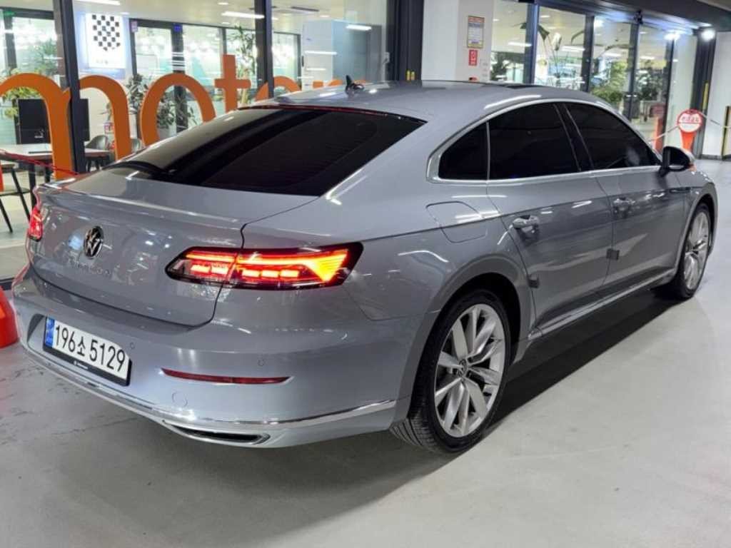 폭스바겐 아테온 2.0 TDI 엘레강스 프레스티지 이미지 4