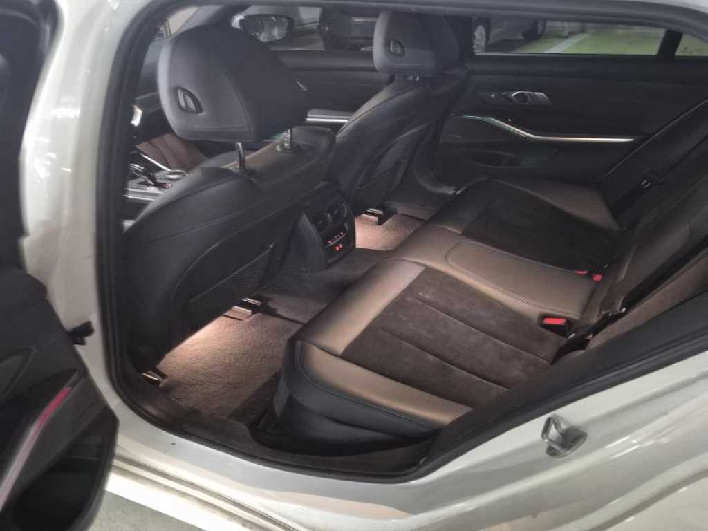 BMW 3시리즈 3시리즈 (G20) 320d 투어링 M 스포츠 이미지 8