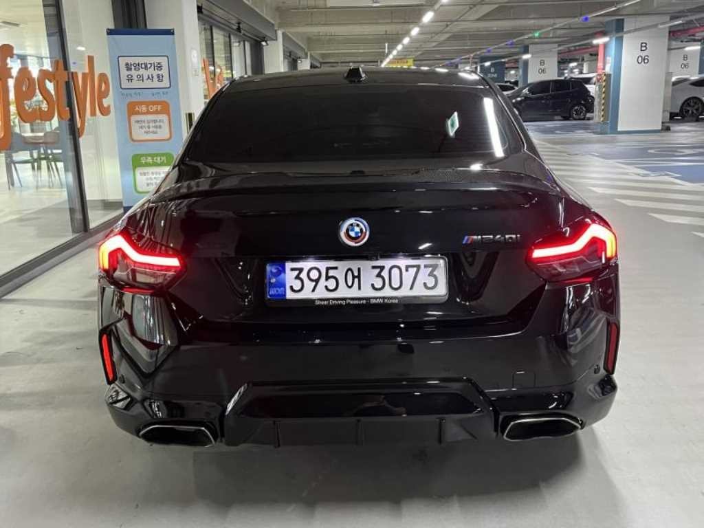 BMW 2시리즈 2시리즈 (G42) M240i xDrive 쿠페 이미지 4