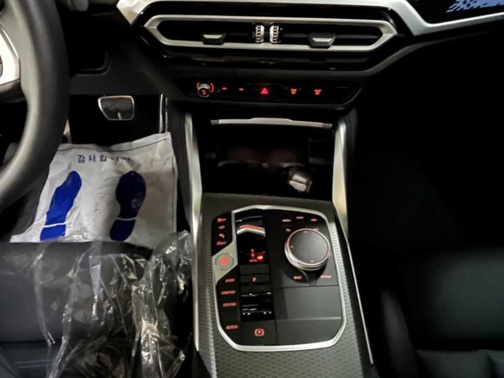 BMW 2시리즈 2시리즈 (G42) M240i xDrive 쿠페 이미지 6