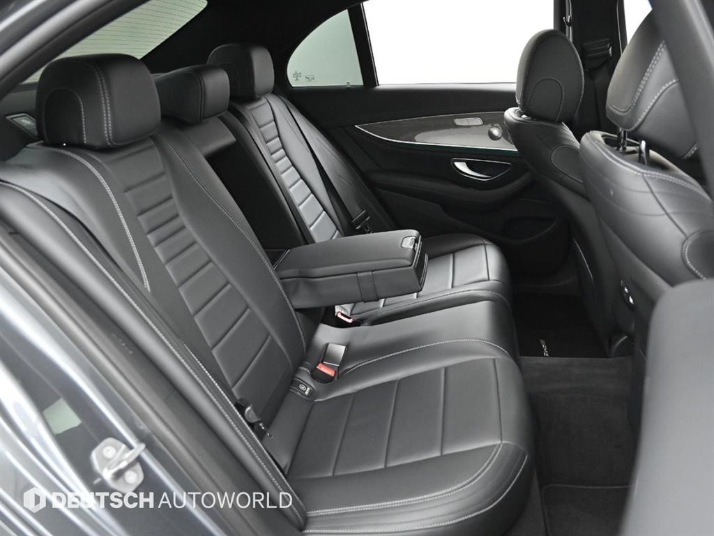 벤츠 E 클래스 E-클래스 W213 E300 4MATIC AMG LINE 이미지 12