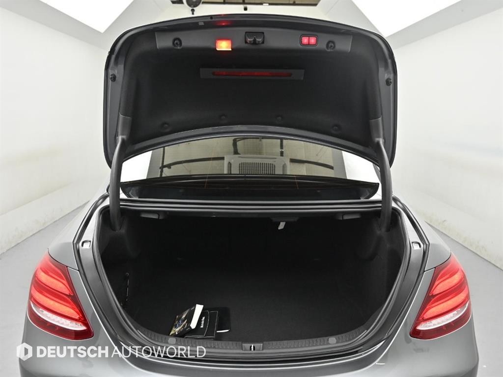 벤츠 E 클래스 E-클래스 W213 E300 4MATIC AMG LINE 이미지 19
