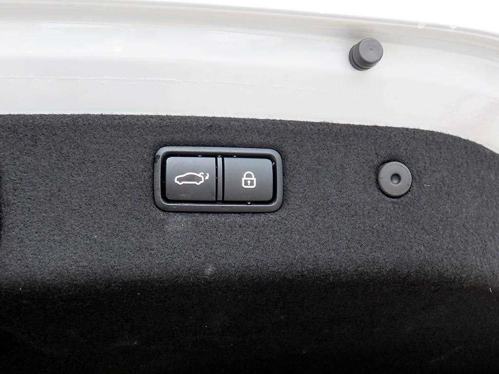 제네시스 G70 2.0T 엘리트 이미지 17