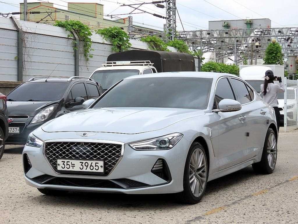 제네시스 G70 2.0T 엘리트 이미지 2