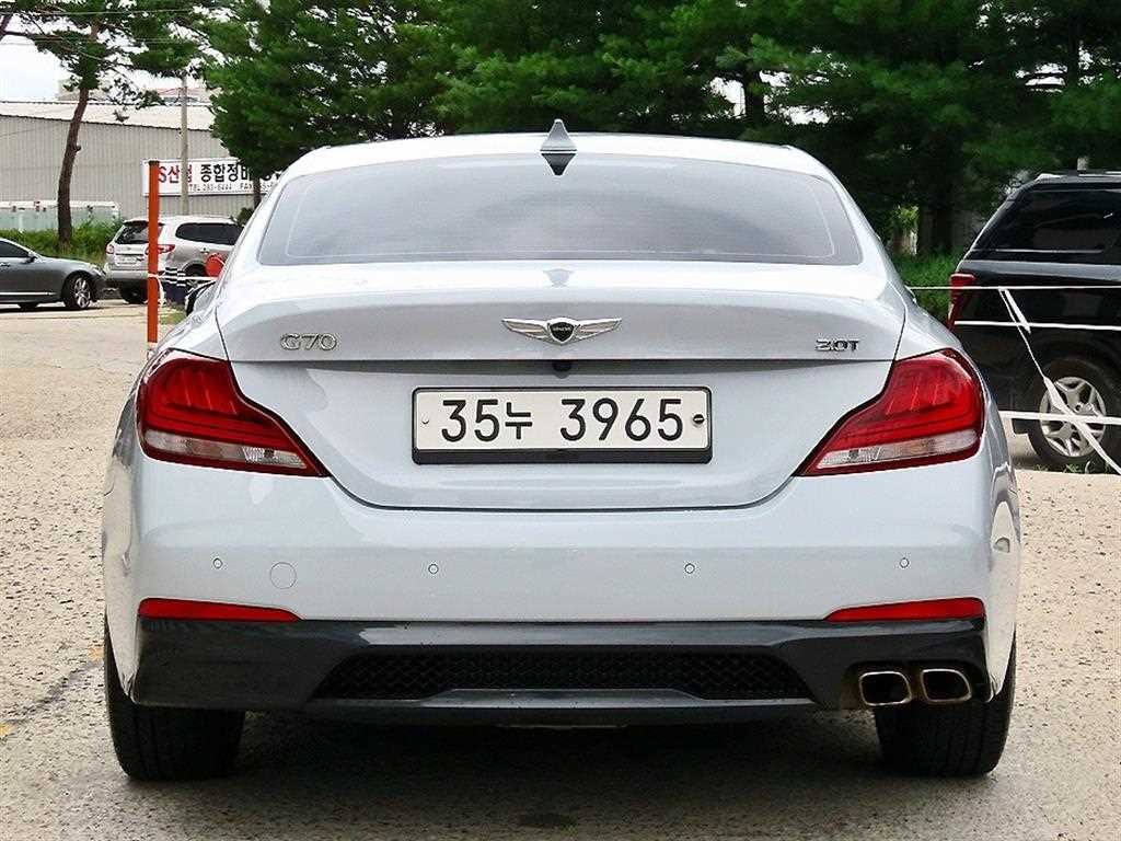제네시스 G70 2.0T 엘리트 이미지 4