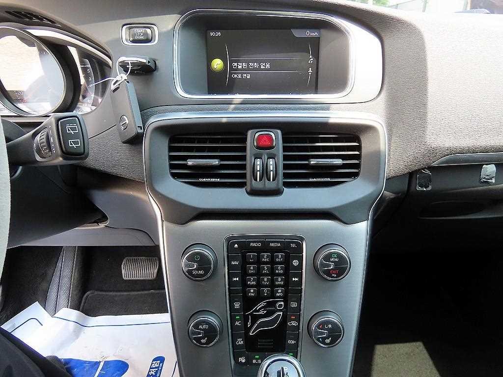 볼보 V40 D3 이미지 12