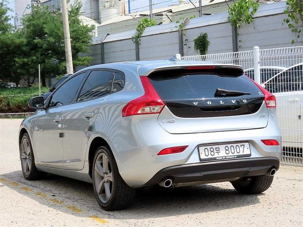 볼보 V40 D3 이미지 3