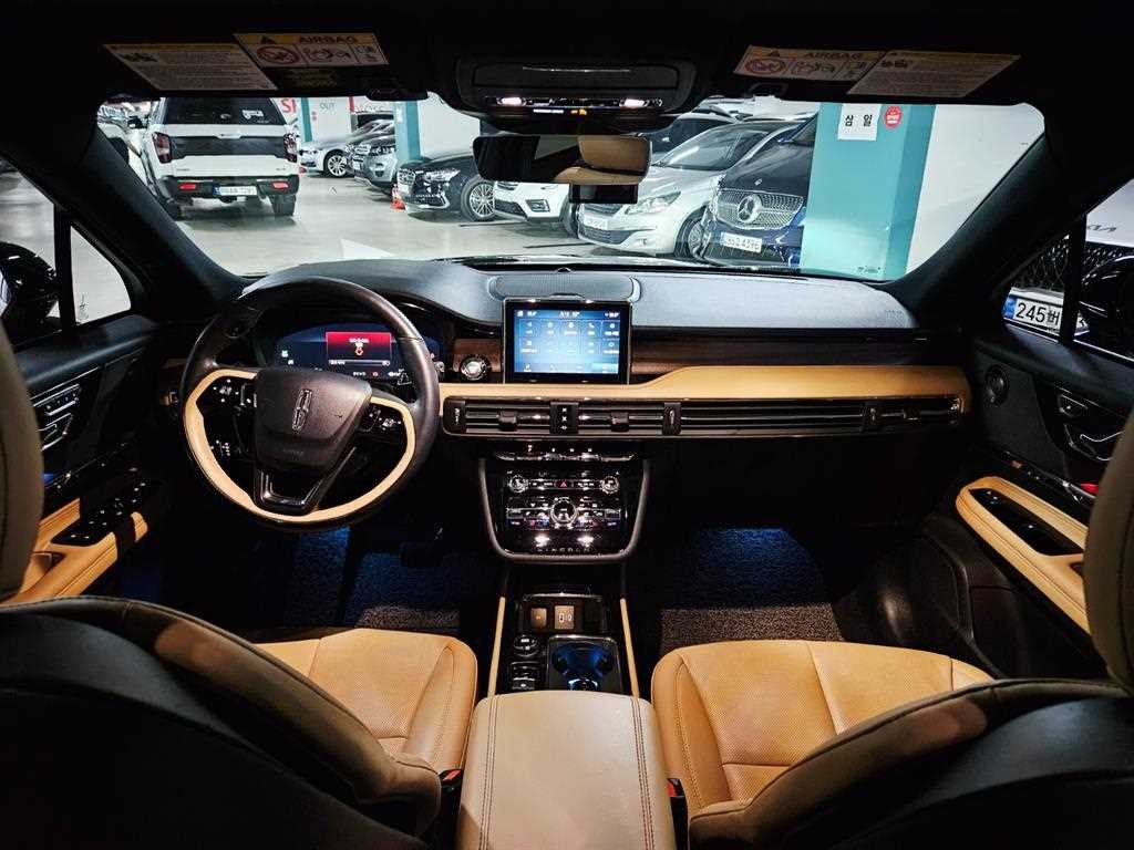 링컨 코세어 2.0 리저브 AWD 이미지 7