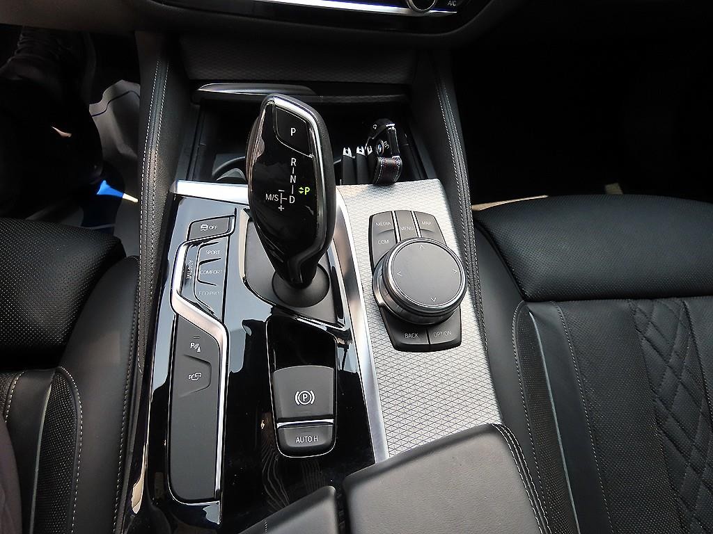BMW 5시리즈 5시리즈 (G30) M550d xDrive 이미지 11