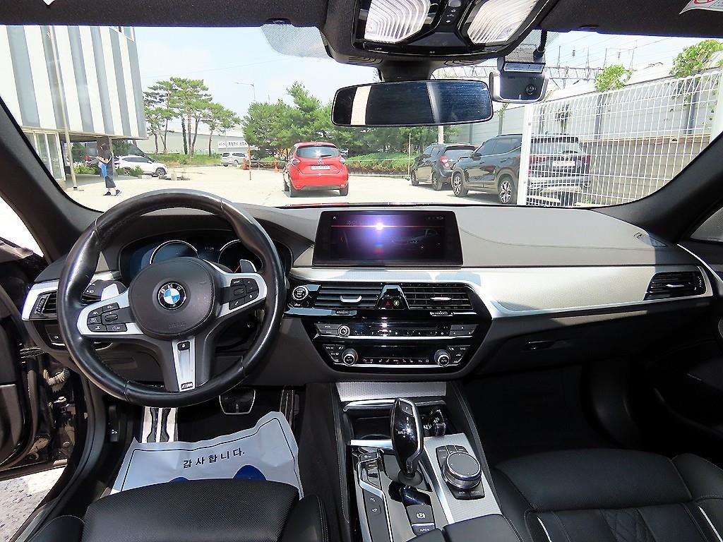 BMW 5시리즈 5시리즈 (G30) M550d xDrive 이미지 7