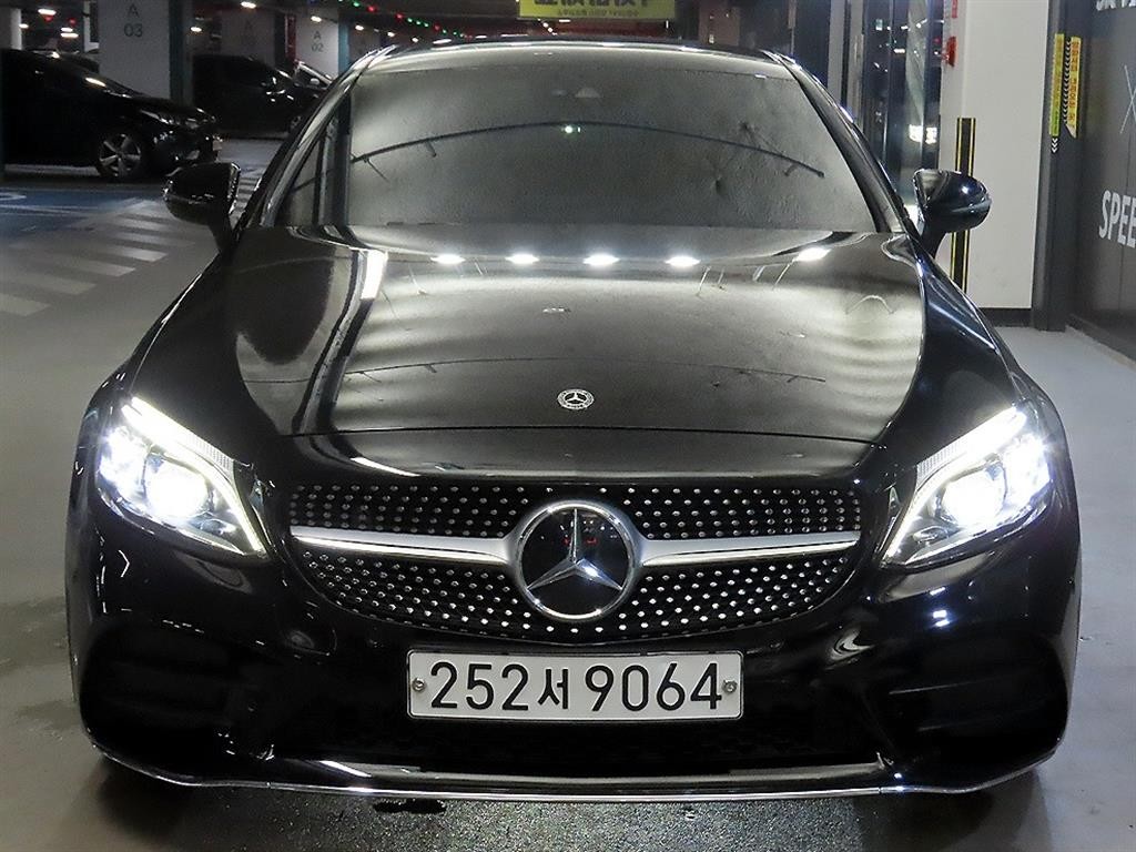 벤츠 C 클래스 C클래스 W205 C200 쿠페 이미지 2