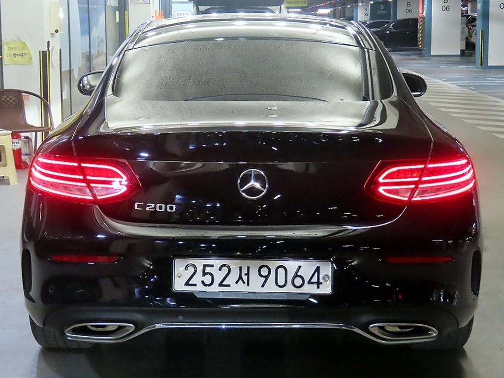 벤츠 C 클래스 C클래스 W205 C200 쿠페 이미지 5