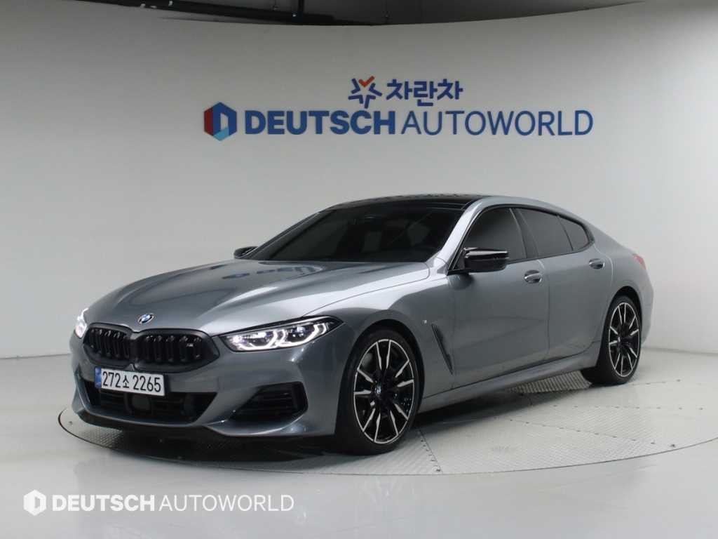 BMW 8시리즈 8시리즈 (G15) M850i xDrive 그란 쿠페 이미지 1