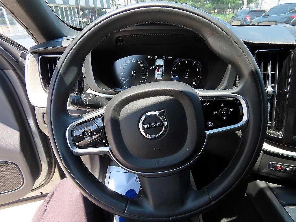 볼보 XC60 XC60(2세대) T6 AWD 인스크립션 이미지 8