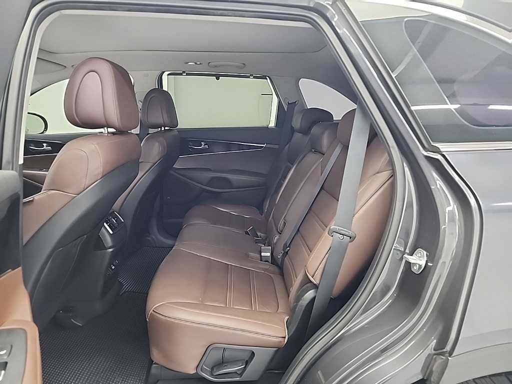 기아 쏘렌토 올 뉴 쏘렌토 디젤 2WD 2.0 노블레스 스페셜 이미지 12