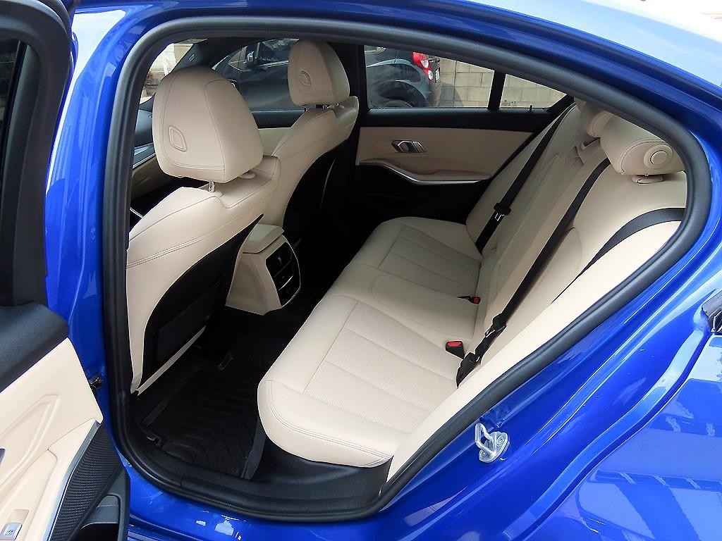 BMW 3시리즈 3시리즈 (G20) 320d M 스포츠 이미지 6
