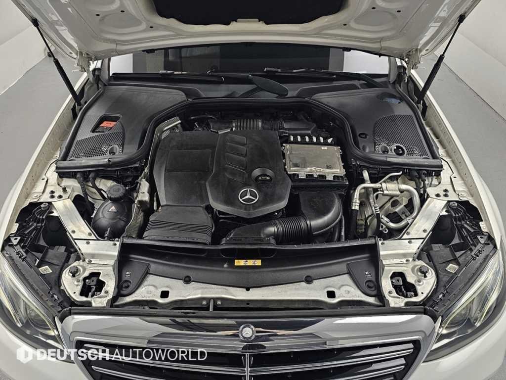 벤츠 E 클래스 E-클래스 W213 E220d 익스클루시브 이미지 6