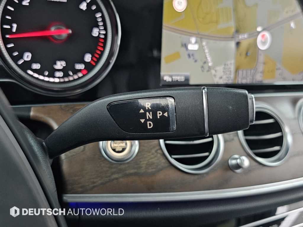 벤츠 E 클래스 E-클래스 W213 E220d 익스클루시브 이미지 9