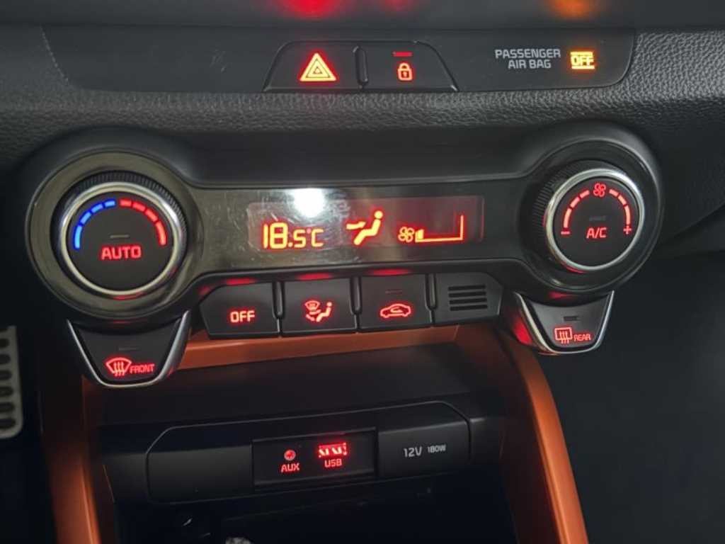 기아 스토닉 디젤 1.6 프레스티지 이미지 11