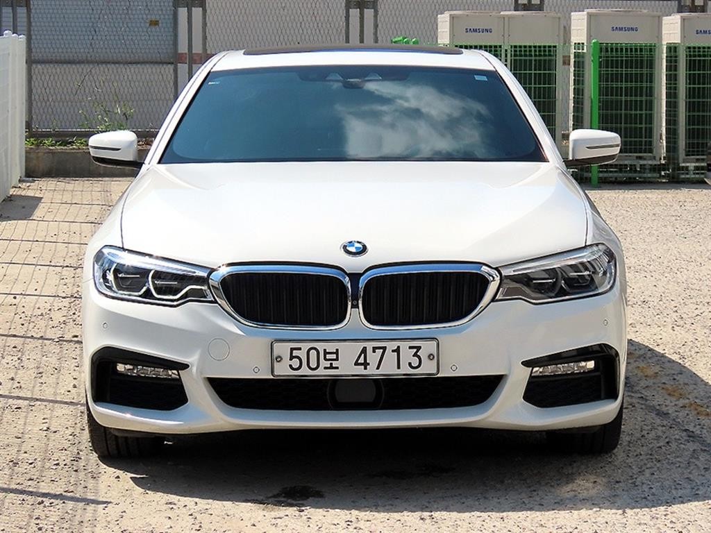 BMW 5시리즈 5시리즈 (G30) 530i xDrive M 스포츠 플러스 이미지 1