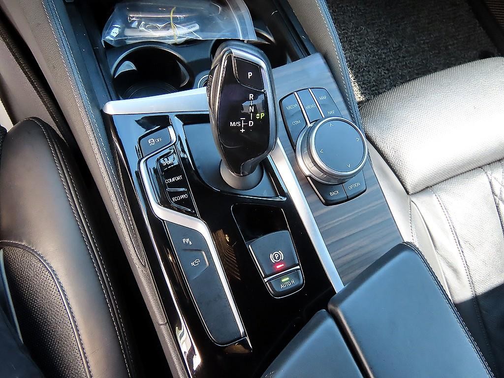 BMW 5시리즈 5시리즈 (G30) 530i xDrive M 스포츠 플러스 이미지 11