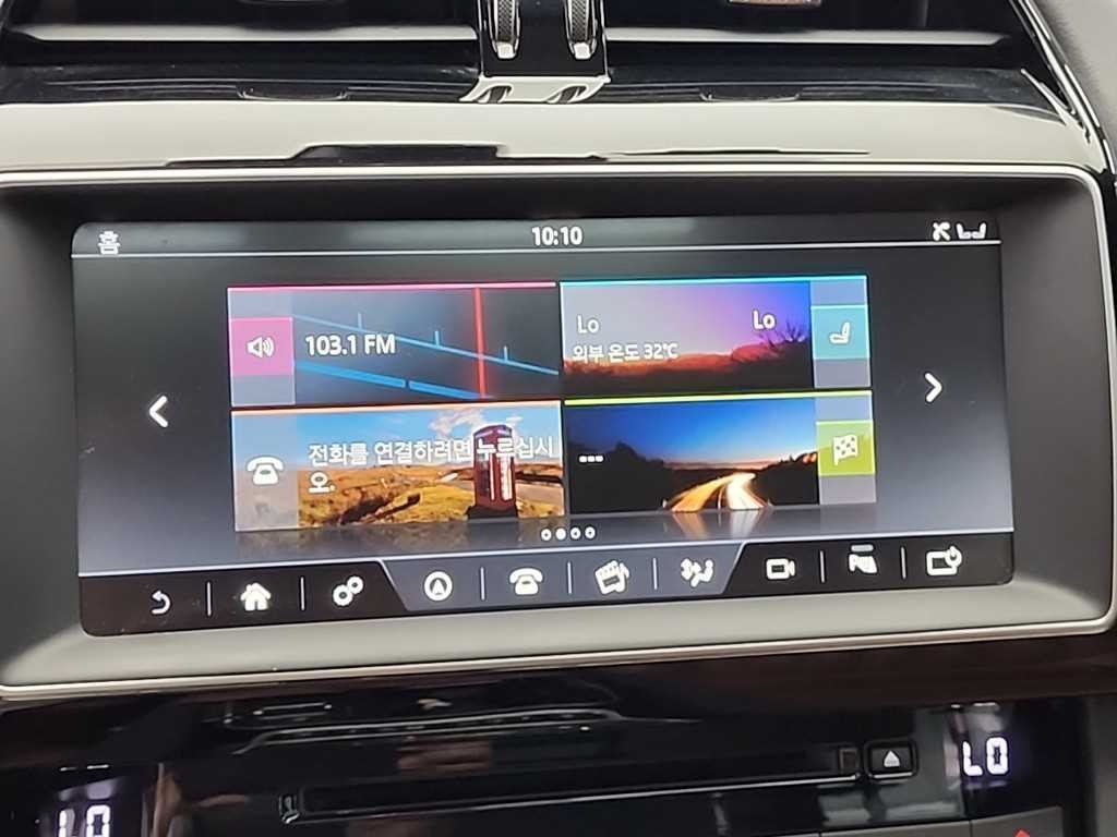 재규어 F-PACE 20d 포트폴리오 이미지 16