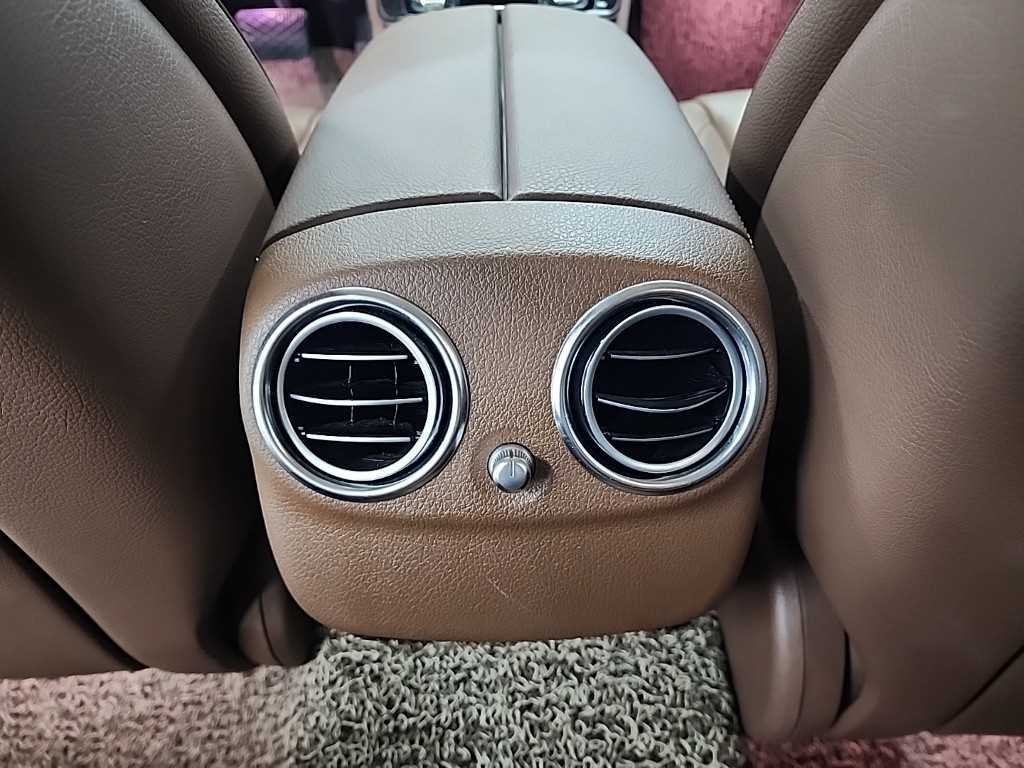 벤츠 E 클래스 E-클래스 W213 E300 익스클루시브 스탠다드 이미지 13