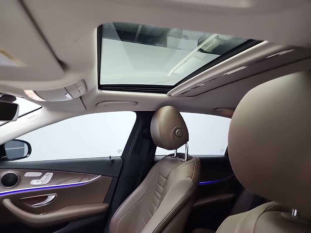 벤츠 E 클래스 E-클래스 W213 E300 익스클루시브 스탠다드 이미지 15