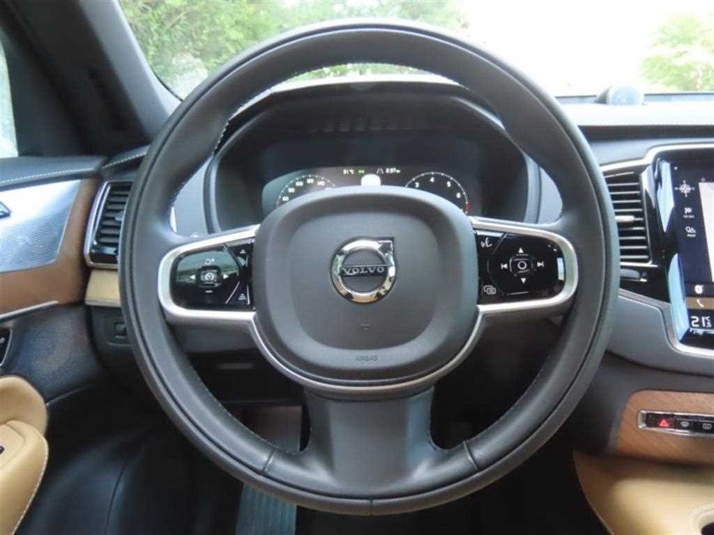 볼보 XC90 XC90 2세대 2.0 T6 AWD 인스크립션 이미지 16