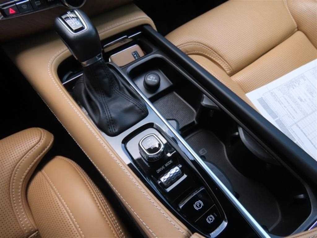 볼보 XC90 XC90 2세대 2.0 T6 AWD 인스크립션 이미지 6
