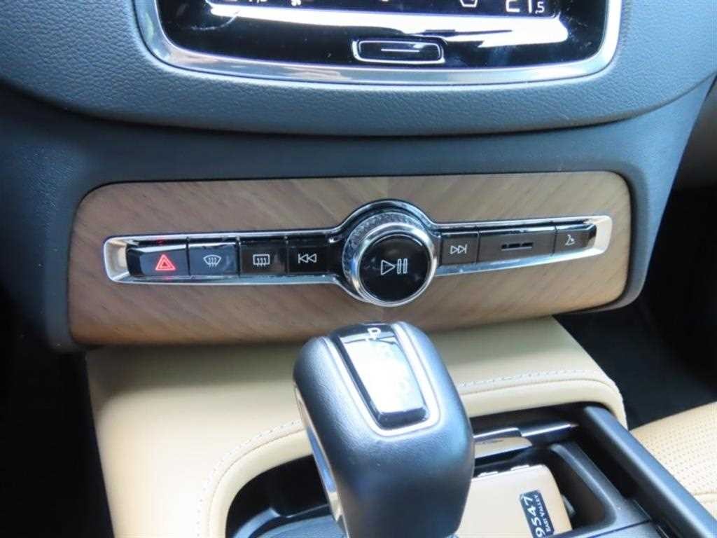 볼보 XC90 XC90 2세대 2.0 T6 AWD 인스크립션 이미지 7