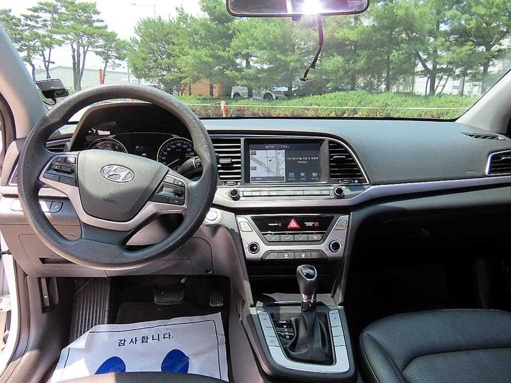 현대 아반떼 아반떼 AD 1.6 GDI 밸류 플러스 이미지 7