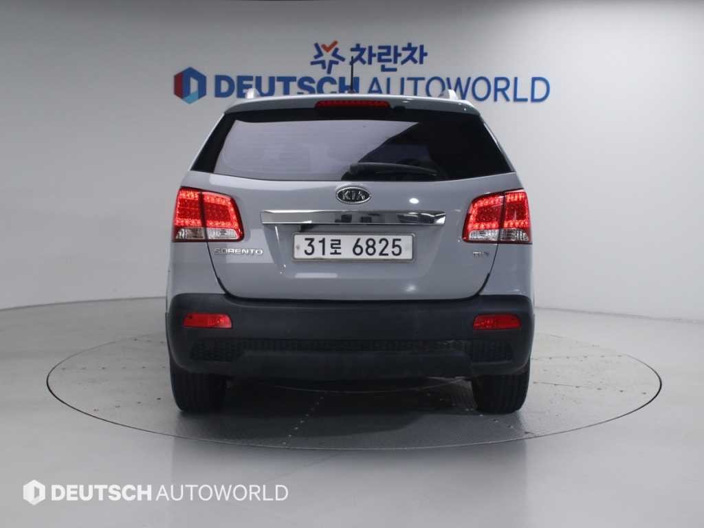 기아 쏘렌토 쏘렌토 R 디젤 2WD 2.0 TLX 프리미엄 이미지 4