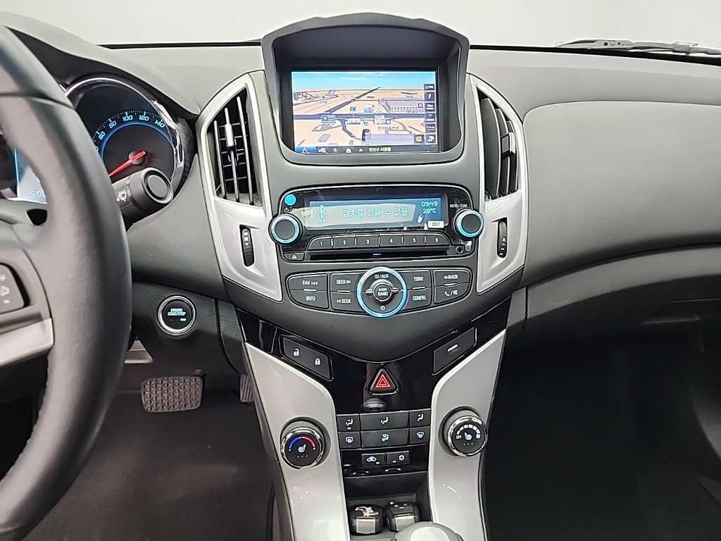 쉐보레 크루즈 1.8LTZ + 스타일패키지 이미지 10