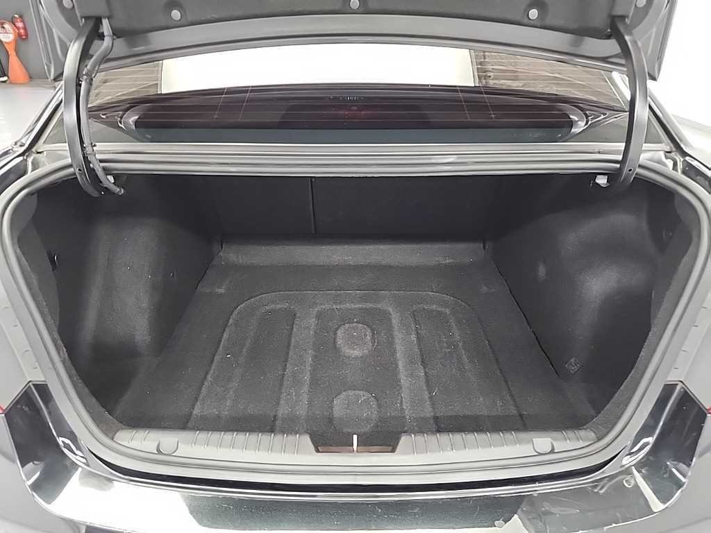 쉐보레 크루즈 1.8LTZ + 스타일패키지 이미지 18