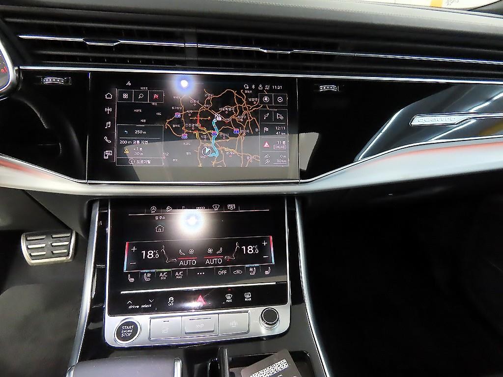 아우디 Q8 55 TFSI 콰트로 프리미엄 이미지 12