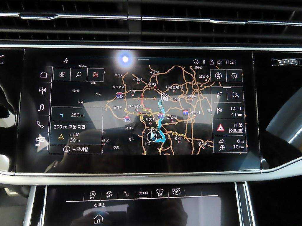 아우디 Q8 55 TFSI 콰트로 프리미엄 이미지 13