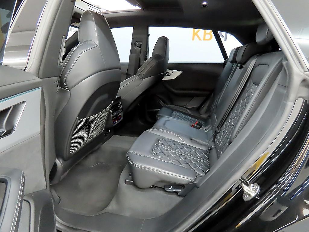 아우디 Q8 55 TFSI 콰트로 프리미엄 이미지 6