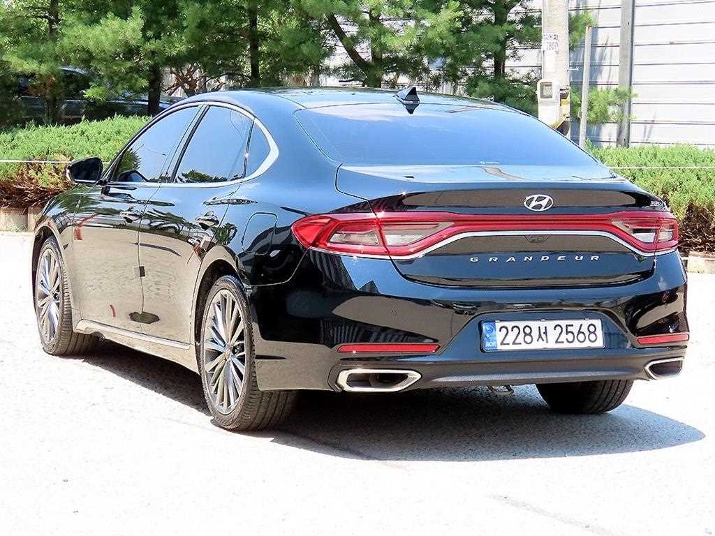 현대 그랜저 그랜저 IG 3.3 GDI 셀러브리티 이미지 17