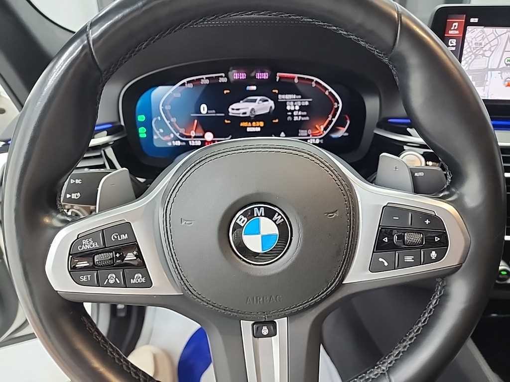 BMW 5시리즈 5시리즈 (G30) 530i xDrive M 스포츠 이미지 9