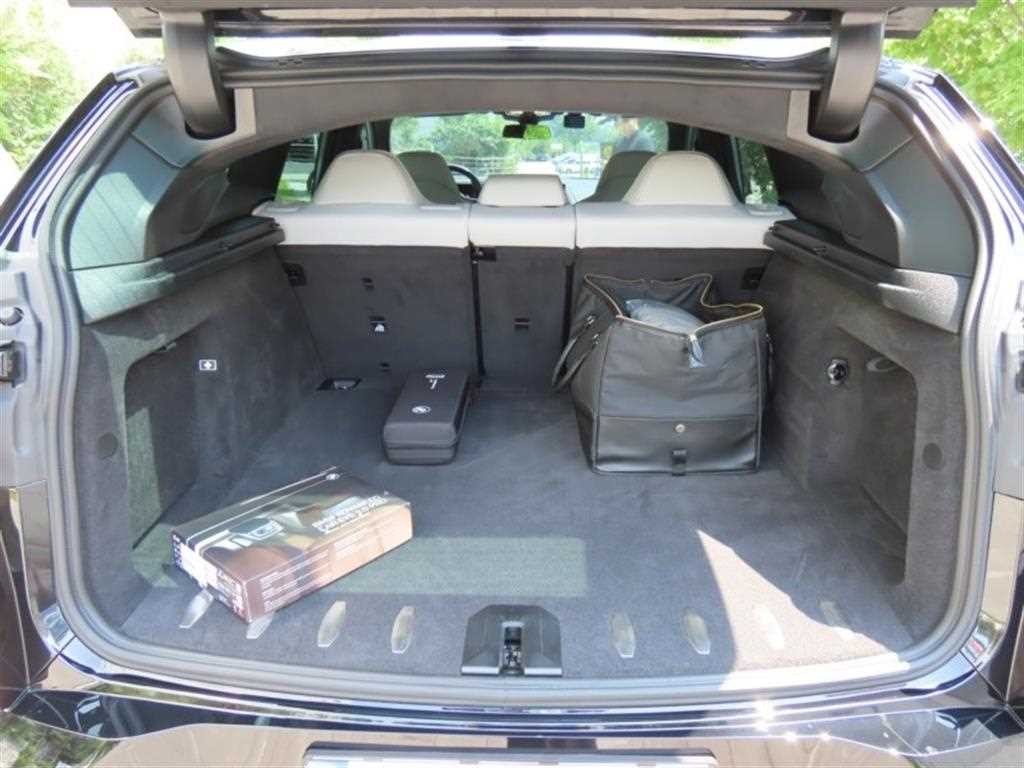 BMW XM XM (G09) 레이블 이미지 18