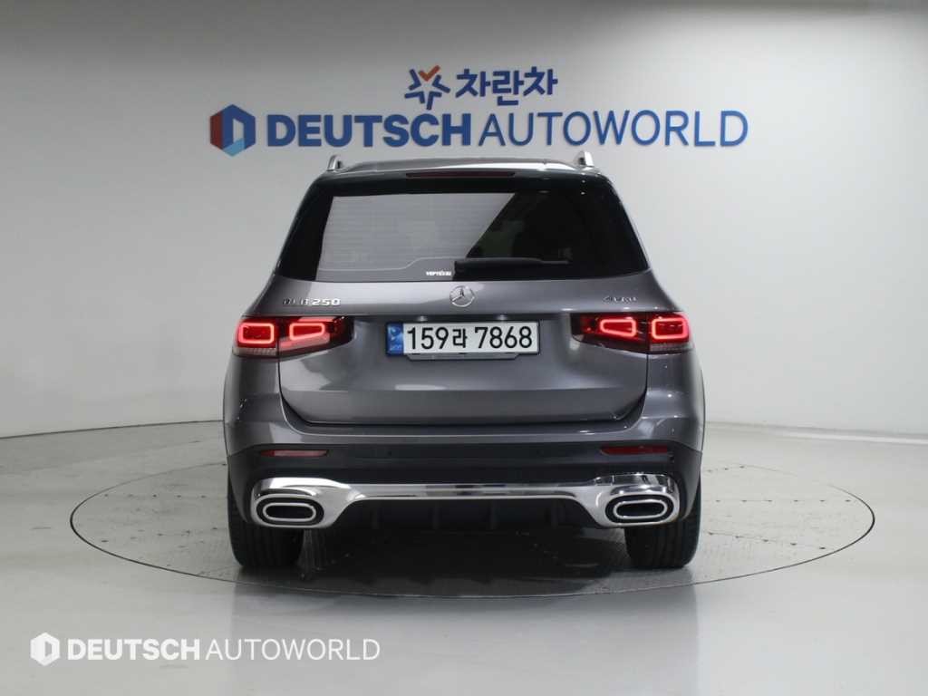 벤츠 GLB 클래스 GLB클래스 X247 GLB 250 4MATIC 이미지 4